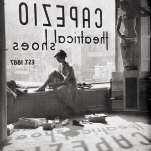 CAPEZIO LADIES VINTAGE GENUINE LEATHER BALLET FLAT (BRAZIL)